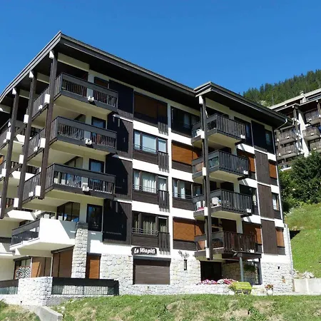 Village Center With Balcony View And Parking La Clusaz