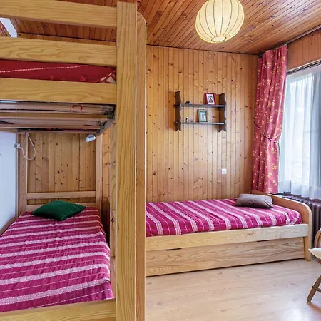 Village Center With Balcony View And Parking Lejlighed *